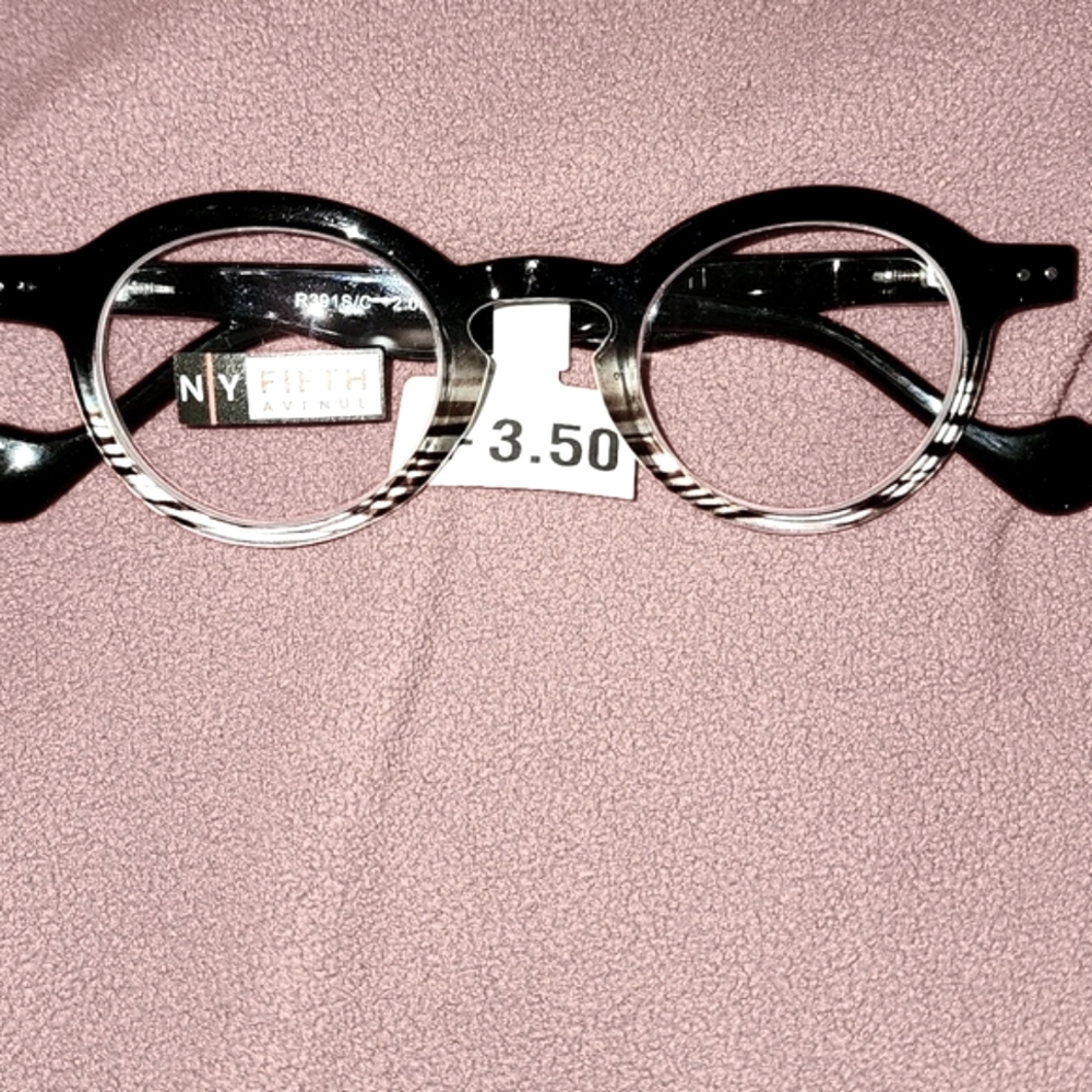 Black Glasses 3.50 UNISEX